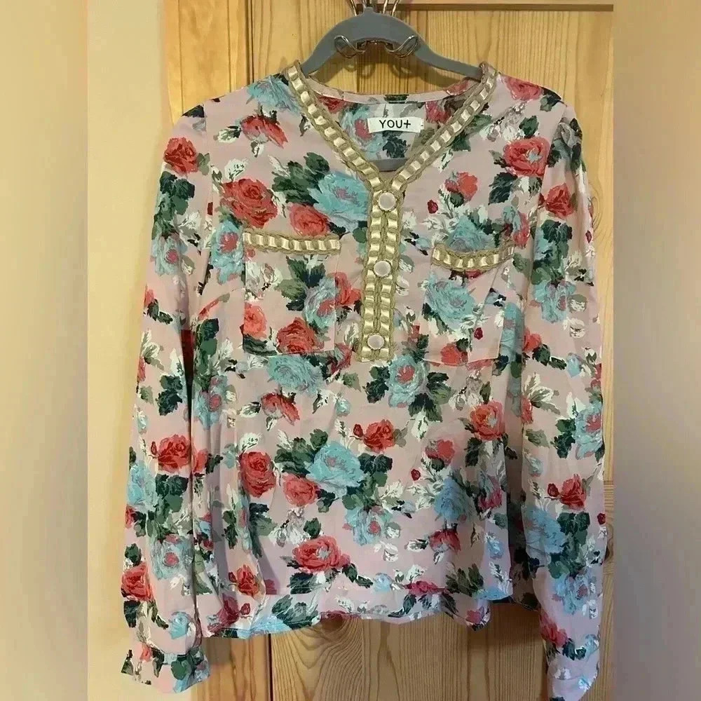 Long Sleeve Lightweight Floral Blouse Decorative Collar‎ Size Large
